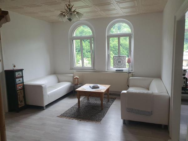 På billedet ses objektet Ferienwohnung Kirchblick beliggende i byen Elbe.
