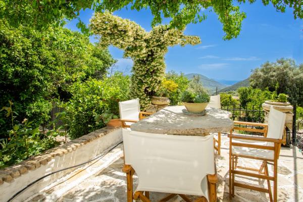 Traditional Family Villa Southern Lefkada - Lefkada