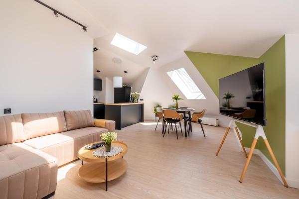 Foto 2: Spacious Mansard in the Old Town