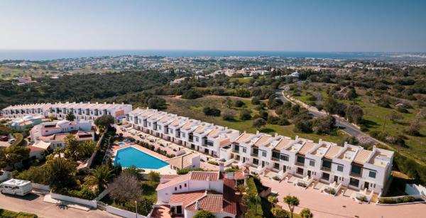 A la foto es mostra l'objecte Ocean View Residences 3 Bedroom Villa's Sea View 28 situat a la ciutat de Vale da Ursa.
