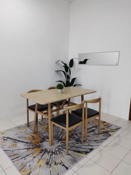 照片显示了位于Kuantan市的FS Homestay Cherating物件。