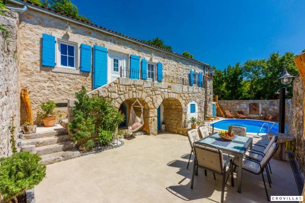 Na zdjęciu widoczny jest obiekt Toscana Crikvenica położony w mieście Grižane.