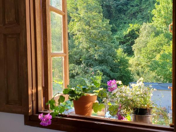 A la foto es mostra l'objecte Casa de los Valles en RioNansa situat a la ciutat de Carmona.
