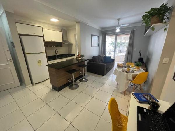 På billedet ses objektet Lindo apartamento Ingleses Santinho beliggende i byen Florianópolis.