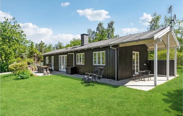 La photo montre l'objet 3 Bedroom Awesome Home In Græsted situé dans la ville de Græsted.