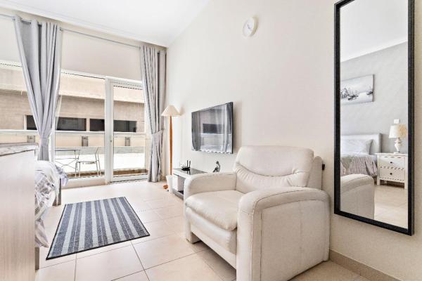 Na fotografii je vidět objekt ALiving Modern Studio in Heart of Downtown Dubai at Burj Al Nujoom-110 nacházející se ve městě Dubaj.