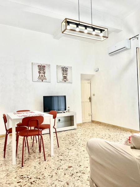 A la foto es mostra l'objecte Casa Repasi situat a la ciutat de Sferracavallo.