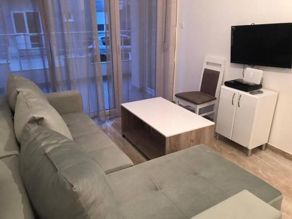 Op de foto is het object New Comfortable Apartment in Bijela - Appart numéro 2 te zien, gelegen in de stad Malovići.