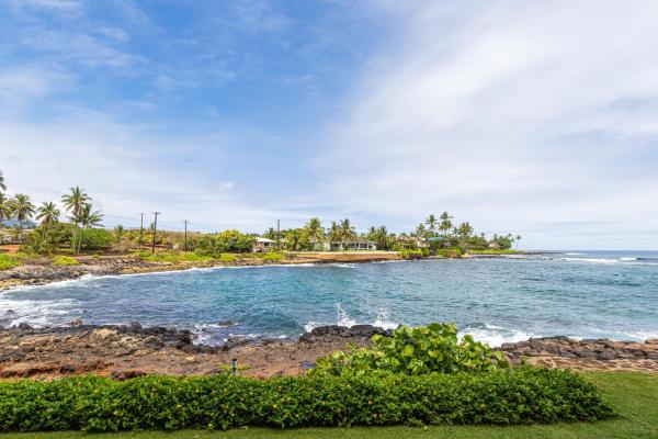 På billedet ses objektet Kuhio Shores 107 beliggende i byen Kukuiula.