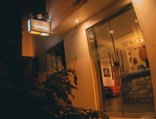 Na zdjęciu widoczny jest obiekt Qolmay Hostel Cusco położony w mieście Cuzco.
