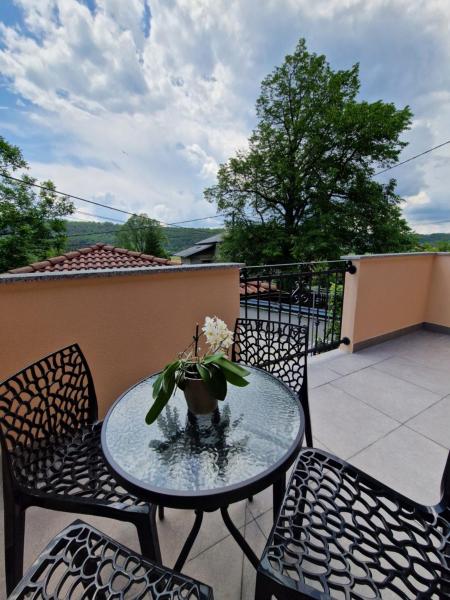 Nella foto è visibile l'oggetto Greg's Rooms situato nella città di Jelšane.