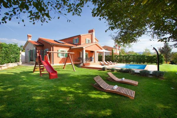 Nella foto è visibile l'oggetto Villa Goretini with private pool situato nella città di Nedeščina.
