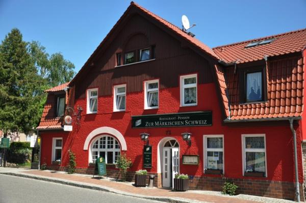 A la foto es mostra l'objecte Hotel & Restaurant Märkische Schweiz situat a la ciutat de Buckow.