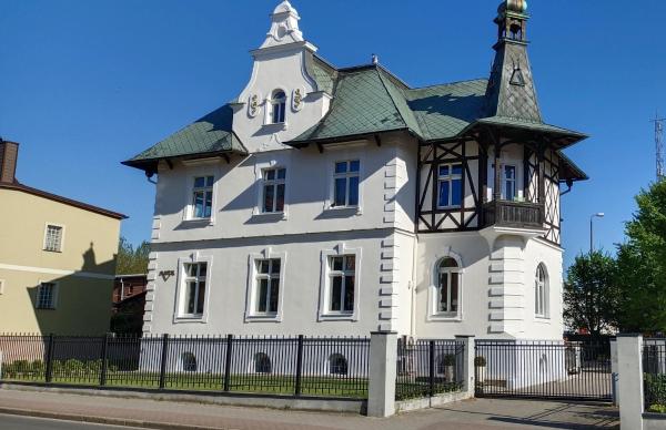 Na fotografii je vidět objekt Apartament WILLA ANTA nacházející se ve městě Dębno.