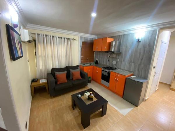 På billedet ses objektet Apartment D (Deluxe One Bedroom Apartment) beliggende i byen Apese.