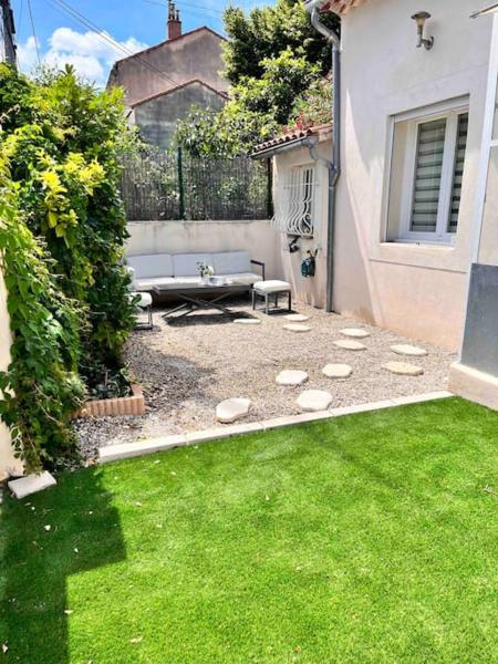På billedet ses objektet Petite maison 300m des remparts, Wifi beliggende i byen Avignon.