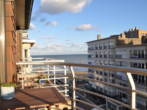 Photo 6 : Studio in St-Idesbald with Sea View Balcony