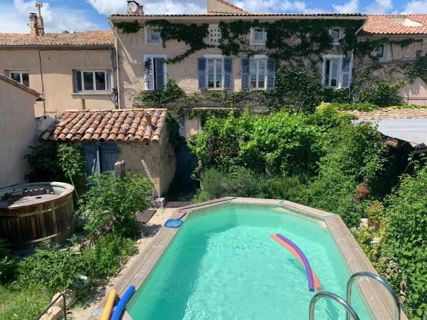 A la foto es mostra l'objecte Chambres et table d'hôtes Au Brabo situat a la ciutat de Mormoiron.