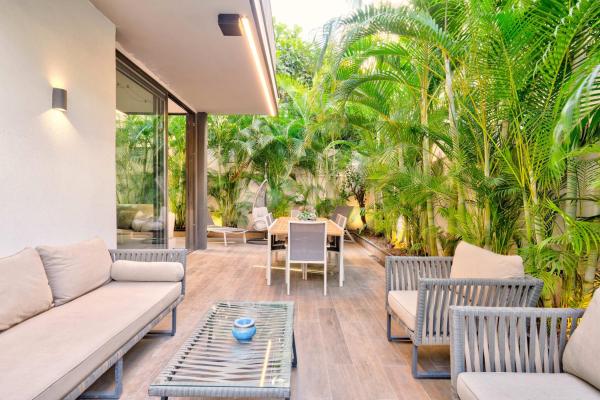 Oasis Garden 2BR near the Sea by HolyGuest, Tel Aviv