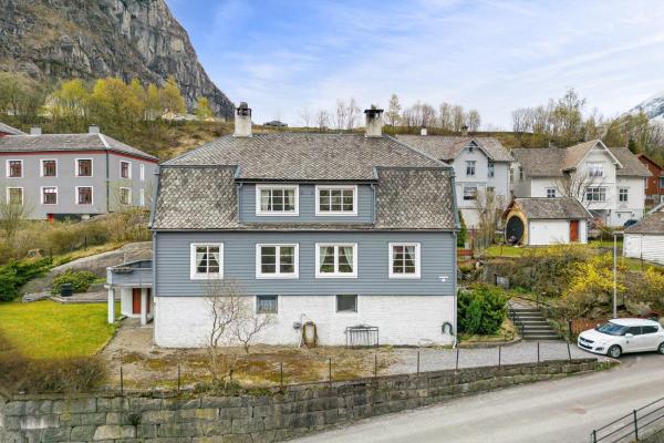 På billedet ses objektet Tysso Apartment beliggende i byen Tveit.