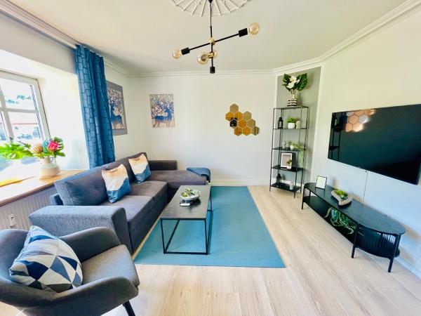 Bilde 3: aday - Modern 2 Bedroom Charming Central Apartment with Public Parking