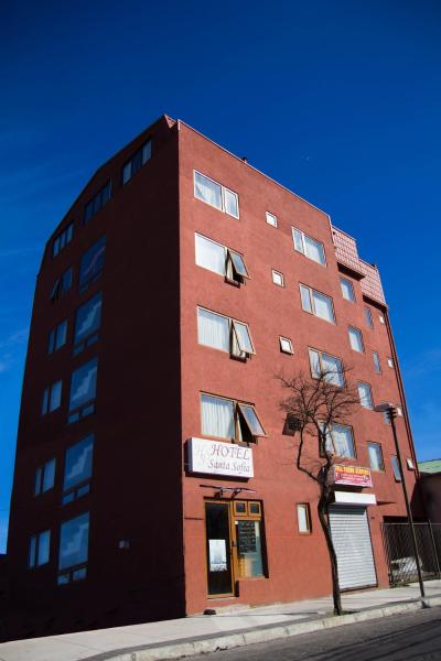 En la foto se muestra el objeto Hotel Santa Sofia ubicado en la ciudad de Concepción.