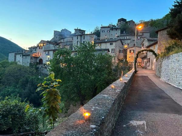 La photo montre l'objet Appartamento Storico a Valle San Martino di Spoleto situé dans la ville de Cecalocco.