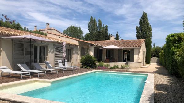 Nella foto è visibile l'oggetto Villa Castillon situato nella città di Paradou.