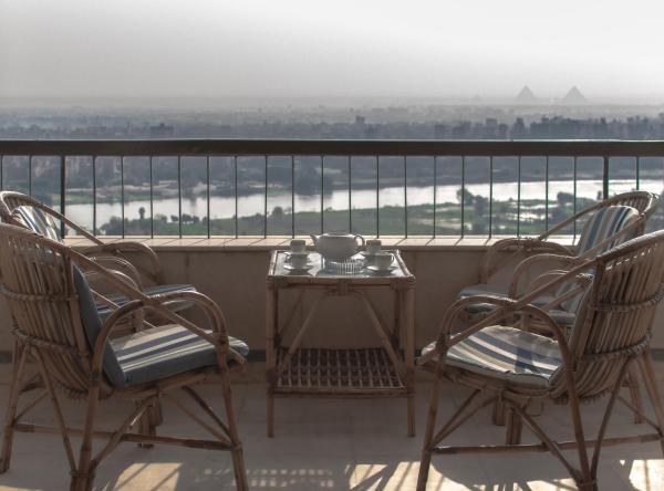 Foto 3: Cairo - Maadi, Pyramids and Nile View Luxury Apartment