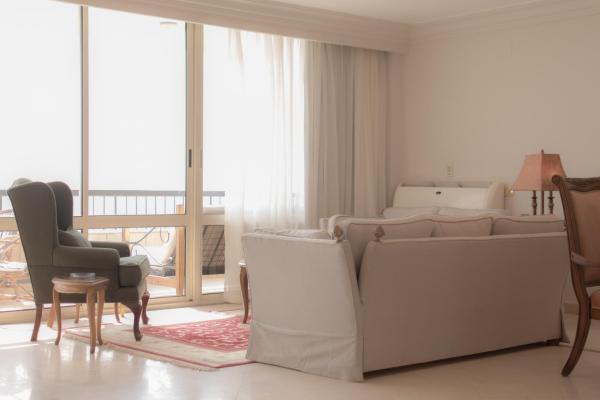 Foto 8: Cairo - Maadi, Pyramids and Nile View Luxury Apartment