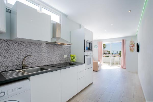 Φωτογραφία 6: Studio with sea view Island Village