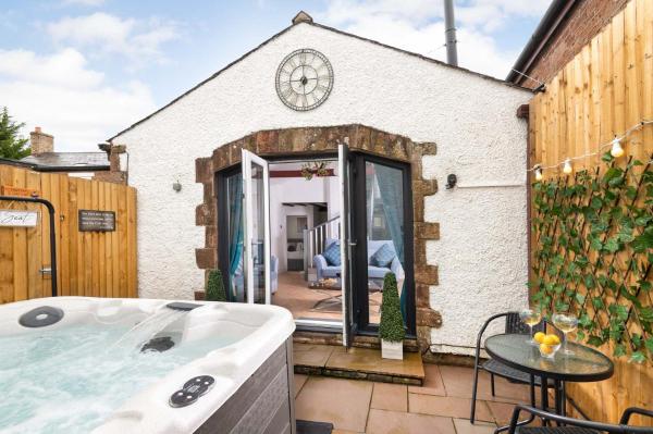 Na zdjęciu widoczny jest obiekt Cottage - Sleeps 3 hot tub & pet friendly położony w mieście Brampton.