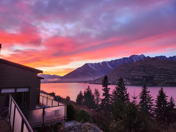 Fotografie 1: Escape, Recharge, Fall in Love With the View!