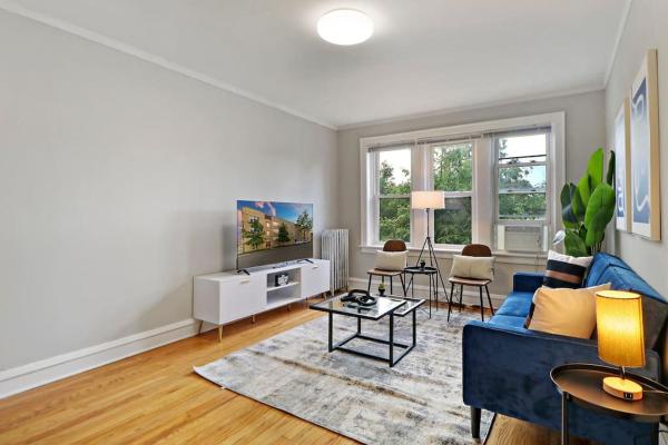 Foto 3: Spacious & Inviting 1BR Apt in Chicago - Cullom B2