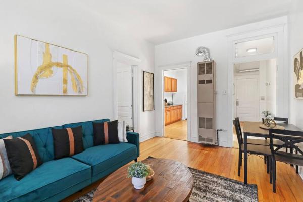 På billedet ses objektet 2-Bedroom Cozy Apt in Prime Location - Clark 2 beliggende i byen Chicago.