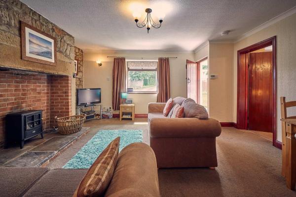 Host & Stay - Rose Cottage photo 6