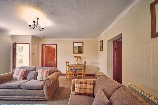 Host & Stay - Rose Cottage photo 8