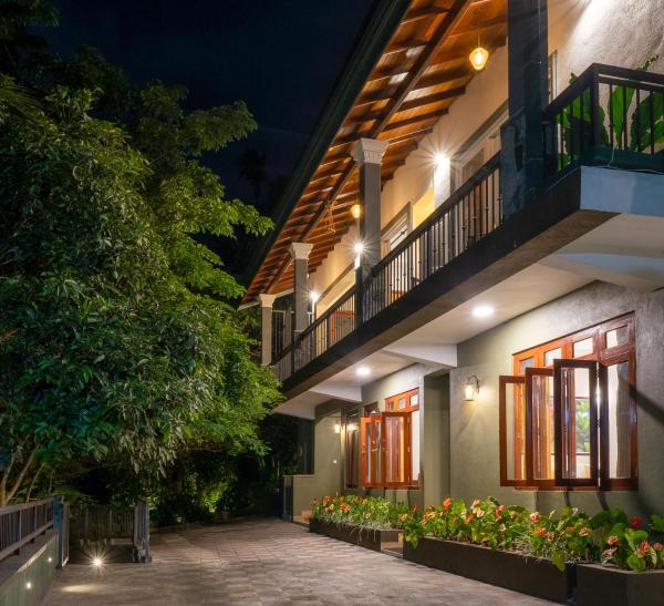 På billedet ses objektet Kandy Tree Tops beliggende i byen Kandy.