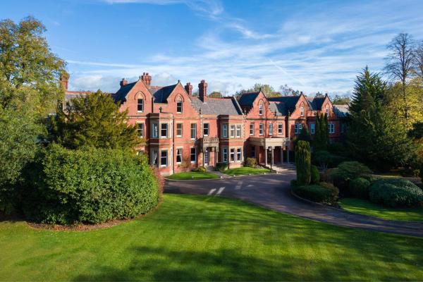 Na zdjęciu widoczny jest obiekt Delta Hotels by Marriott Preston położony w mieście Barton.