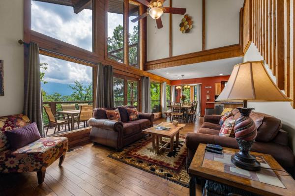 Twinflower Summit - Incredible Views, Pet Friendly! - Gatlinburg, TN