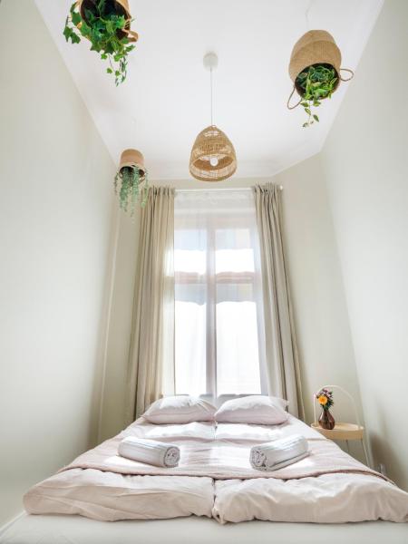 Bed & Beige Apartment / Kochanowskiego St photo 1