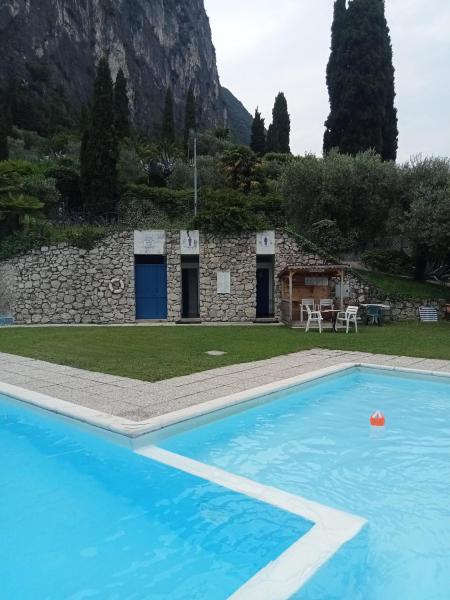 A la foto es mostra l'objecte Pace e relax Riva del Garda situat a la ciutat de Varone.