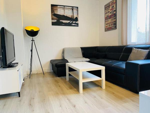 På billedet ses objektet Maison entière avec jardin - Comet Arena - Zenith beliggende i byen Olivet.