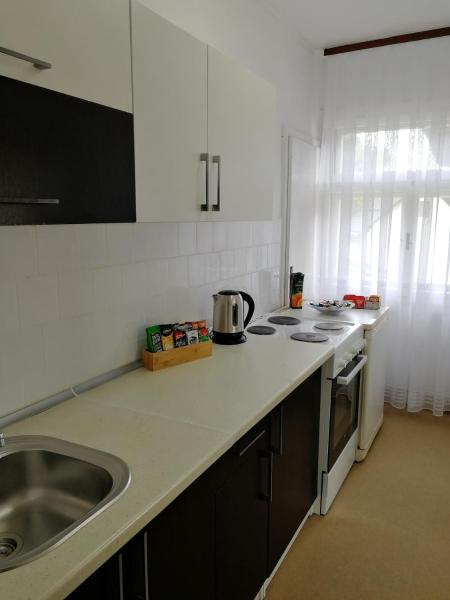 Na zdjęciu widoczny jest obiekt Apartmani Mušinbegović1 położony w mieście Visoko.