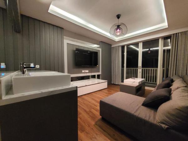 Na zdjęciu widoczny jest obiekt villa batu pandermanhill 4BR+karoke położony w mieście Tlekung.