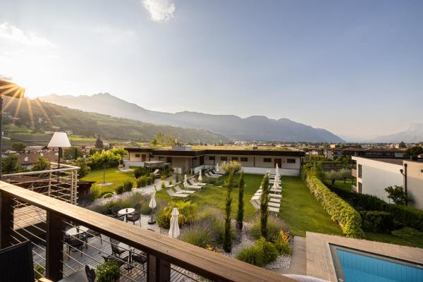 Nella foto è visibile l'oggetto Hotel Der Heinrichshof situato nella città di Lagundo.