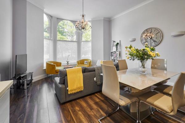 Foto 1: Host & Stay - Brooklands Timeless