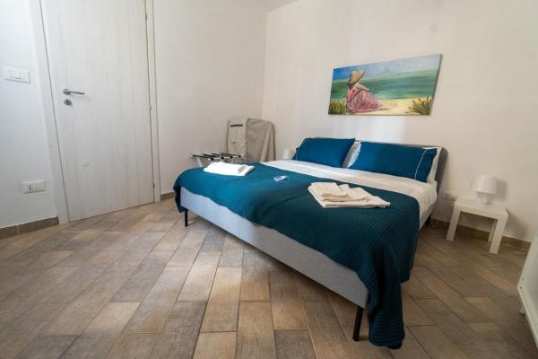 The photo shows the Le Casette di Didi located in the city of Trapani.