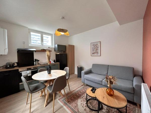 På billedet ses objektet Cosy Perle - T3 - Quartier des halles & Parking souterrain beliggende i byen Pau.