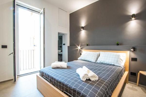 A la foto es mostra l'objecte Astroom apartments situat a la ciutat de Bari.